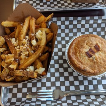 The Pie Commission - Poutine, and chicken cheddar bacon mash pie - Fast Food Near Me - Toronto, Ontario The Pie Commission - Poutine, and chicken cheddar bacon mash pie - Fast Food Near Me - Toronto, Ontario