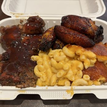 Paula's Soul Food Cafe - Jerk Chicken Lunch ($1.50 upcharge) with mac & cheese and sweet plantains - Soul Food Near Me - Hackensack, New Jersey Paula's Soul Food Cafe - Jerk Chicken Lunch ($1.50 upcharge) with mac & cheese and sweet plantains - Soul Food Near Me - Hackensack, New Jersey