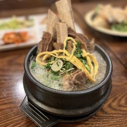 DuBu - Galbeetang: beef rib soup
