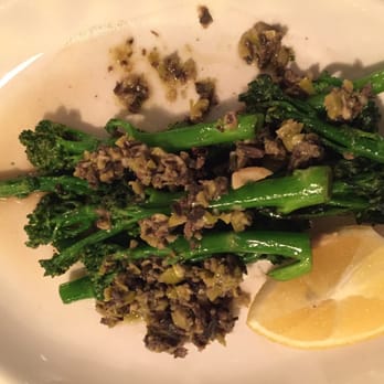 La Farola - Tapas/Small Plates Near Me - London, XGL La Farola - Tapas/Small Plates Near Me - London, XGL