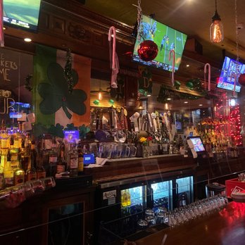The Pub - Bar area - Pubs Near Me - Shelton, Connecticut The Pub - Bar area - Pubs Near Me - Shelton, Connecticut