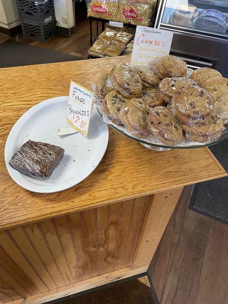 PAUL’S MARKET’N DELI Updated September 2024 16 Photos & 25 Reviews