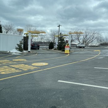 McDonald's - Drive thru lanes. - Fast Food Near Me - Frackville, Pennsylvania