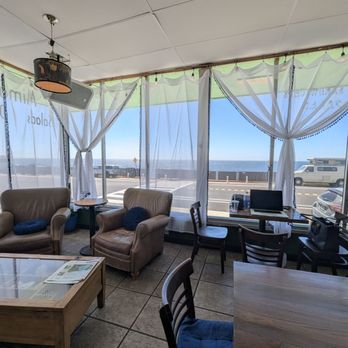 Chit Chat Cafe - Tables inside. And a view to go with it - Coffee & Tea Near Me - Pacifica, California