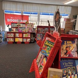 First United Methodist Church-Downtown Orange Preschool - Book Fair