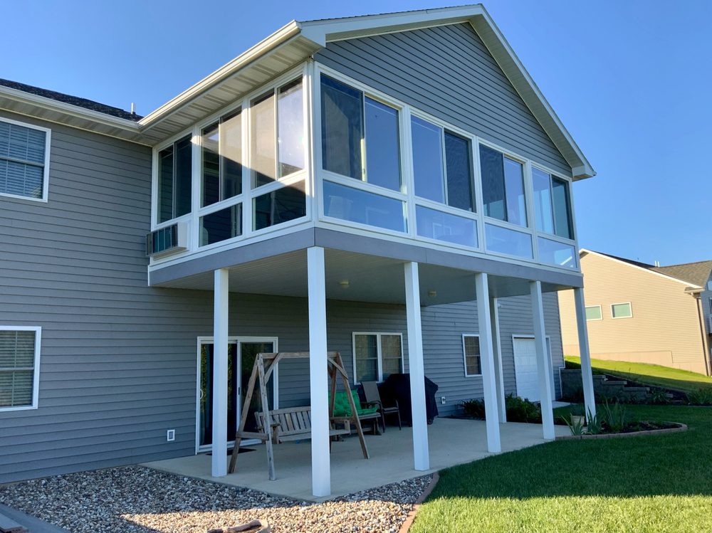 DOORSNMORE Updated October 2024 255 S 36th St, Quincy, Illinois