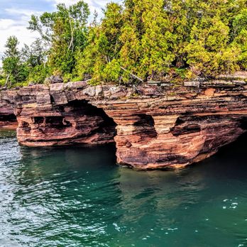 Apostle Islands Cruises - Devil's Island sea caves - Boating Near Me - Bayfield, Wisconsin