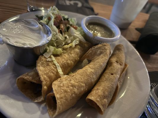 COVER 3 Round Rock by null