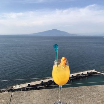 Hotel Bellevue Syrene - Gorgeous view of Mount Vesuvius - Hotels Near Me - Sorrento, NA Hotel Bellevue Syrene - Gorgeous view of Mount Vesuvius - Hotels Near Me - Sorrento, NA