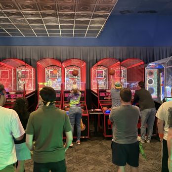 Dave & Buster's St. Louis - Arcades Near Me - Maryland Heights, Missouri Dave & Buster's St. Louis - Arcades Near Me - Maryland Heights, Missouri