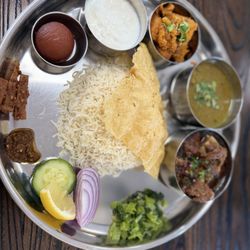 Everest Momo House - Goat Thali