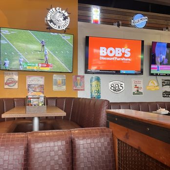 Cold Beers & Cheeseburgers - American Near Me - Gilbert, Arizona Cold Beers & Cheeseburgers - American Near Me - Gilbert, Arizona