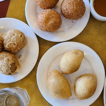 Mandarin Kitchen - Taro and sesame ball - Dim Sum Near Me - Minneapolis, Minnesota Mandarin Kitchen - Taro and sesame ball - Dim Sum Near Me - Minneapolis, Minnesota