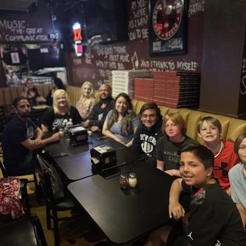 414 Pub & Pizza - Tempe - Pizza Near Me - Tempe, Arizona 414 Pub & Pizza - Tempe - Pizza Near Me - Tempe, Arizona