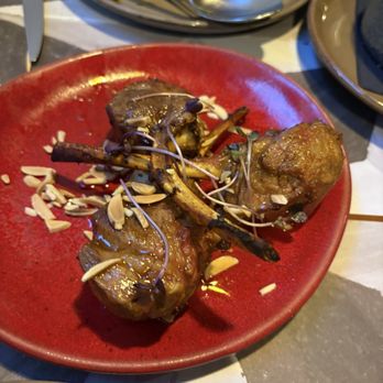 Tapas nas Costas - Lamb chops with toasted almonds & honey - Tapas Bars Near Me - Coimbra, 06 Tapas nas Costas - Lamb chops with toasted almonds & honey - Tapas Bars Near Me - Coimbra, 06