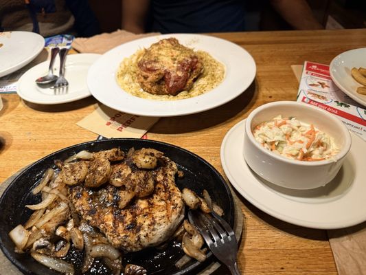 Applebee's Grill + Bar by null