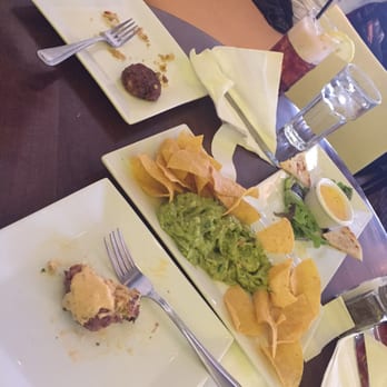 Avenue Restobar - Breakfast & Brunch Near Me - Astoria, New York