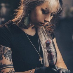 Stinger Studio - @jessa.tattoos