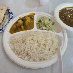 Mutiara Food & Market - Goat Curry with Naan and Rice