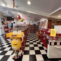 Imagine Gift Store