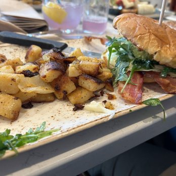 First Watch - Elevated egg sandwiche - Breakfast & Brunch Near Me - Oak Brook, Illinois First Watch - Elevated egg sandwiche - Breakfast & Brunch Near Me - Oak Brook, Illinois