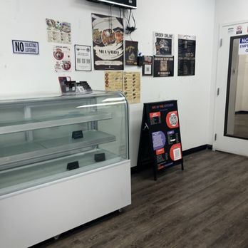 Trap wingz - Inside to order - Food Trucks Near Me - Las Vegas, Nevada Trap wingz - Inside to order - Food Trucks Near Me - Las Vegas, Nevada