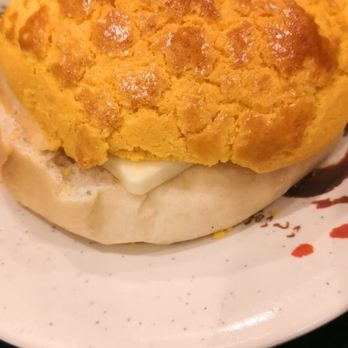 Lido Restaurant - Pineapple Bun with butter - Hong Kong Style Cafe Near Me - Richmond, British Columbia