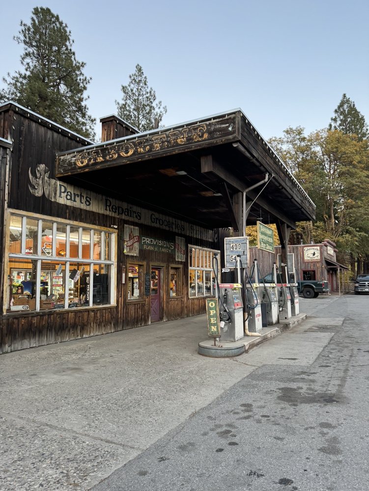 THE WINTHROP STORE 228 Riverside Ave, Winthrop, Washington Gas