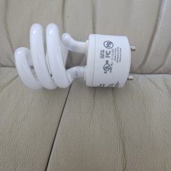 Windy Hill Hardware - Light bulb that you push and turn