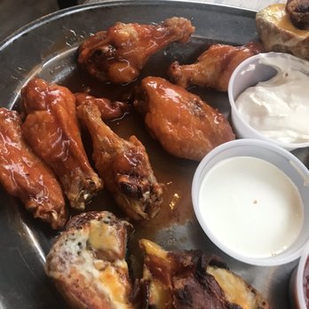 Faraday's Of Smithtown - Pigeon wings - Pubs Near Me - Smithtown, New York