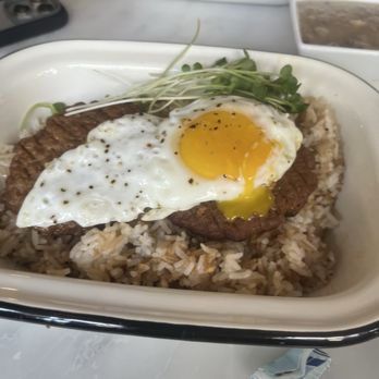 Hood Famous - I got the loco moco. - Cafes Near Me - Seattle, Washington Hood Famous - I got the loco moco. - Cafes Near Me - Seattle, Washington