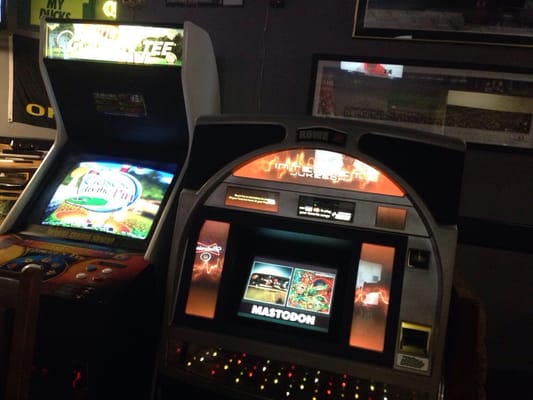 The Clubhouse Bar & Grill by null