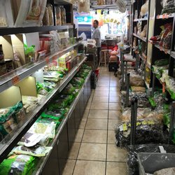 Wing Fung Asian Herbs and Foods - Pretty clean and well organized