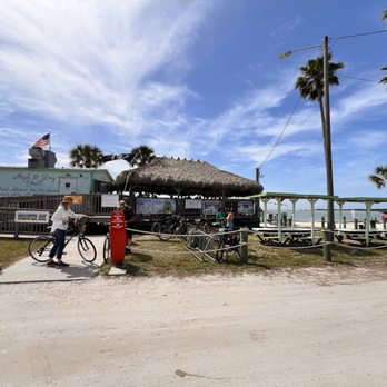 High & Dry Grill - Tiki Bars Near Me - Dunedin, Florida