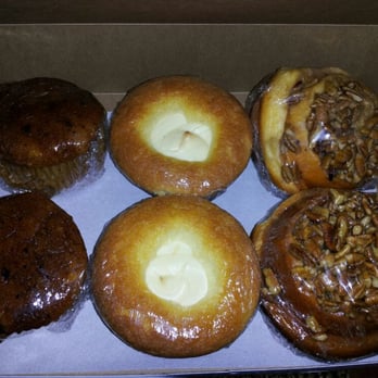Huck Finn Restaurant - Carrot cake, Cheese muffins, Pecan Rolls - Donuts Near Me - Chicago, Illinois