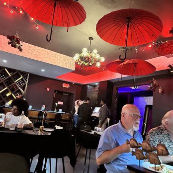 Deluxe Fun Dining - Bars Near Me - Charlotte, North Carolina Deluxe Fun Dining - Bars Near Me - Charlotte, North Carolina