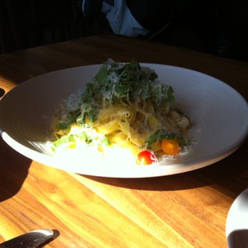 JOEY Markville - Chicken fettuccine alfredo - Canadian (New) Near Me - Markham, Ontario