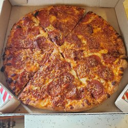 Domino's - Ultimate pepperoni