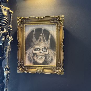 Black House Cafe - Decor - Coffee & Tea Near Me - Indianapolis, Indiana Black House Cafe - Decor - Coffee & Tea Near Me - Indianapolis, Indiana
