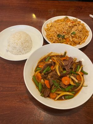 Thai Diner by null