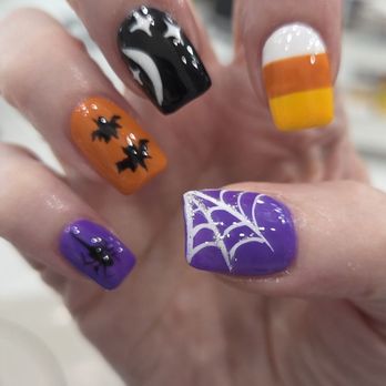 Organic Nails & Spa - 2 Perfect hands!! They look "Boo-tiful!" - Nail Salons Near Me - Peoria, Arizona Organic Nails & Spa - 2 Perfect hands!! They look "Boo-tiful!" - Nail Salons Near Me - Peoria, Arizona