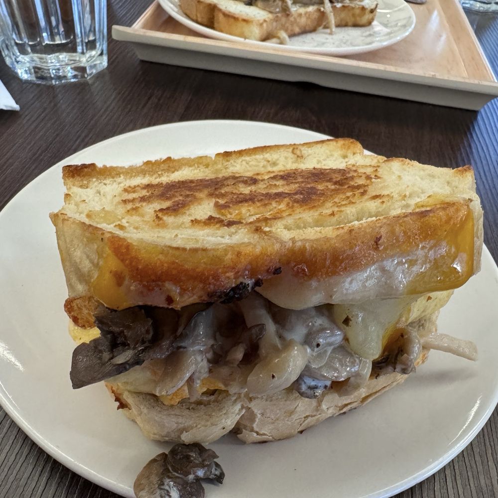 Bread x Butter Cafe - Cafes Near Me - Vancouver, British Columbia Bread x Butter Cafe - Cafes Near Me - Vancouver, British Columbia