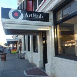 Art Hub - Outside