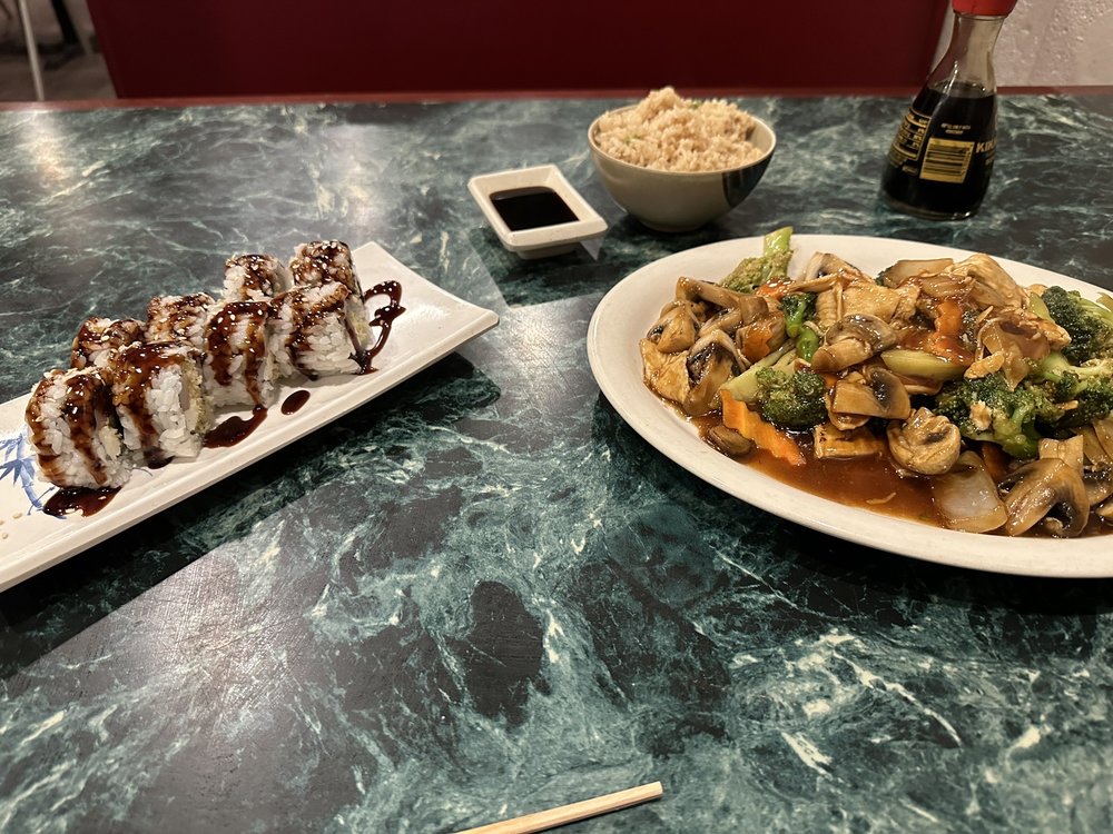 Happy Chinese Wok & Sushi Logo