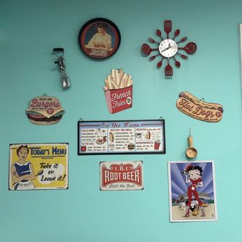 Bubby's Diner - Inside wall decor. - Diners Near Me - Huntsville, Alabama