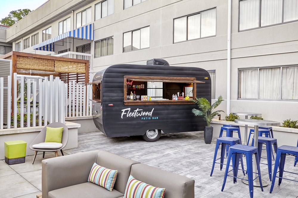 FLEETWOOD PATIO BAR 2424 Atrium Way, Nashville, Tennessee Sports
