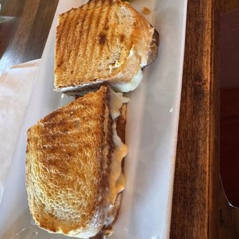 Anna D's Café - Ice Cream & Frozen Yogurt Near Me - Portsmouth, Rhode Island