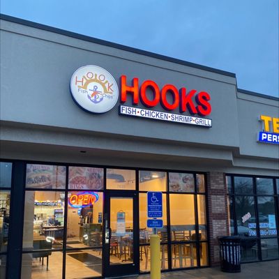 HOOKS FISH AND CHIPS - Updated March 2025 - 10 Photos & 20 Reviews