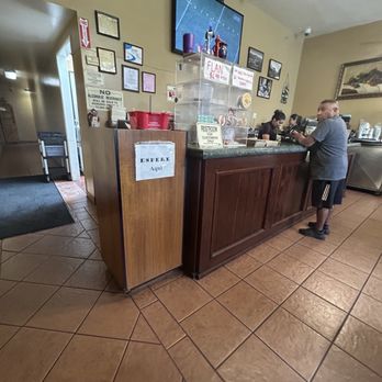 Tlaquepaque Restaurant - Inside - Mexican Near Me - Santa Paula, California Tlaquepaque Restaurant - Inside - Mexican Near Me - Santa Paula, California