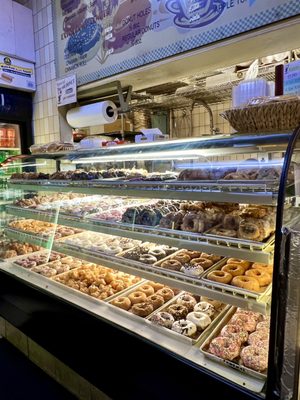 KingPin Donuts by null